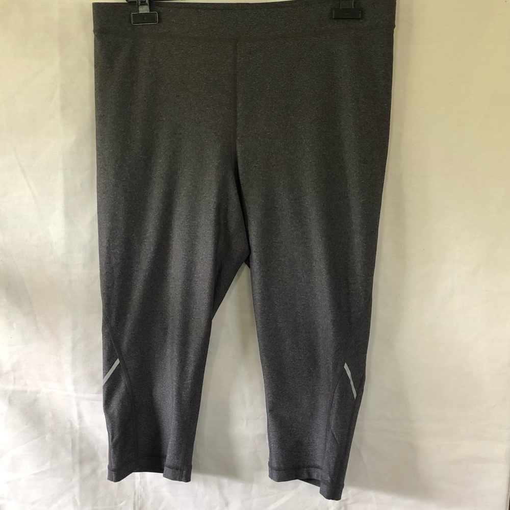 Xersion work out capri pants
